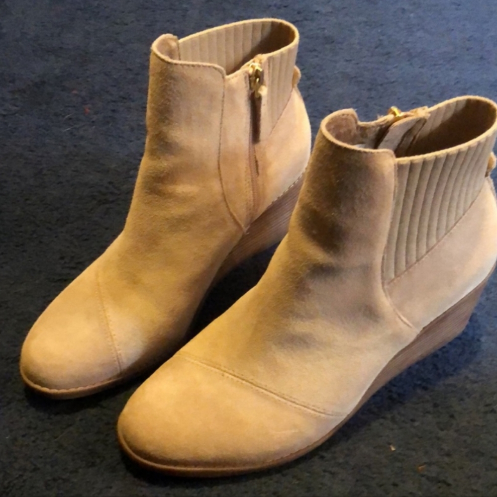Toms Tan Sadie Wedge Bootie